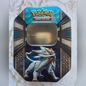 Pokémon TCG : Legends of Alola Solgaleo GX Collector Tin 2017